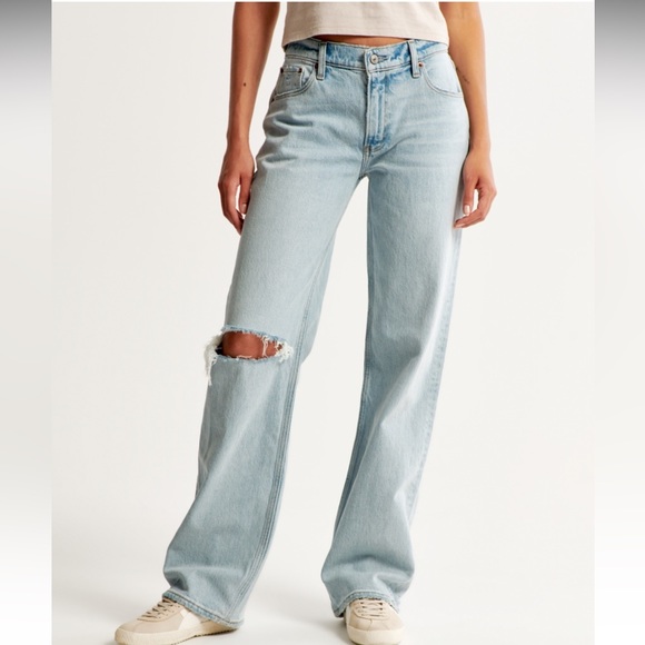 Abercrombie & Fitch The ‘90s Baggy Low Rise Jean Light Destroy Wash Size 26 - Picture 3 of 11